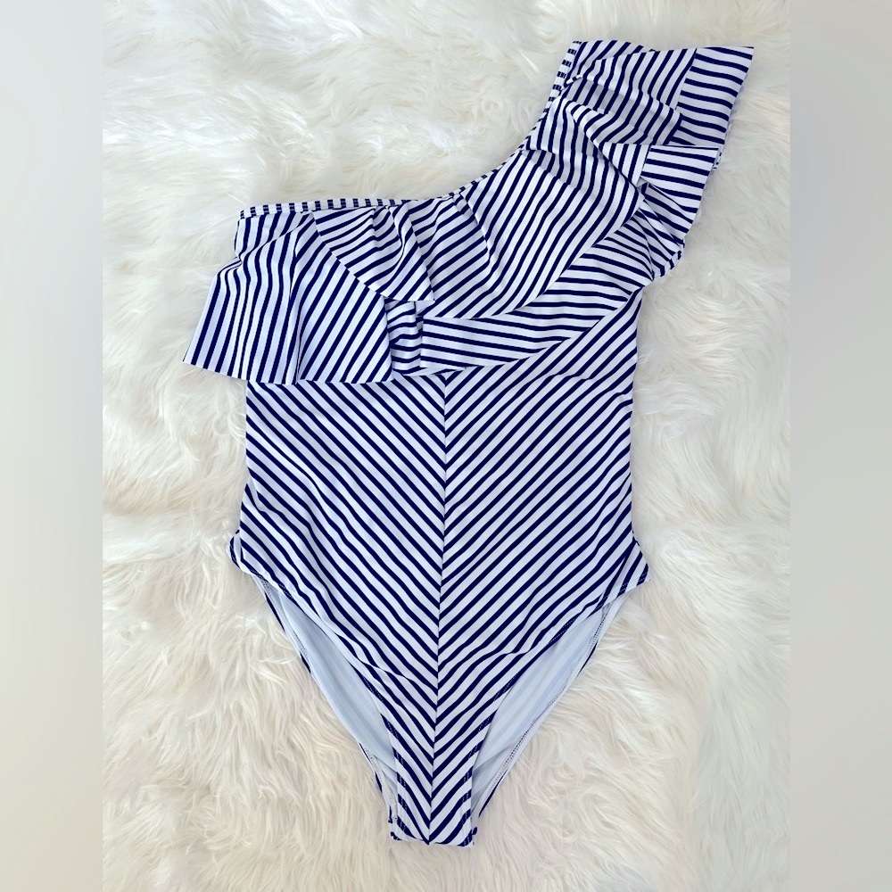 - Brand new XXL one shoulder swimsuit in navy and white